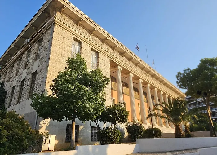 Cozy And Quiet , Convenient Location In Athens